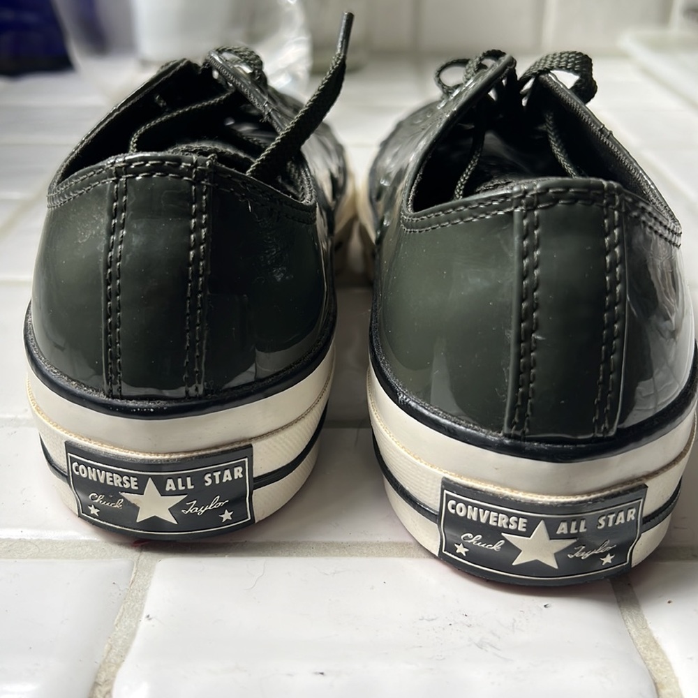 Like New - Low top Converse “Chucks” - Picture 6 of 7